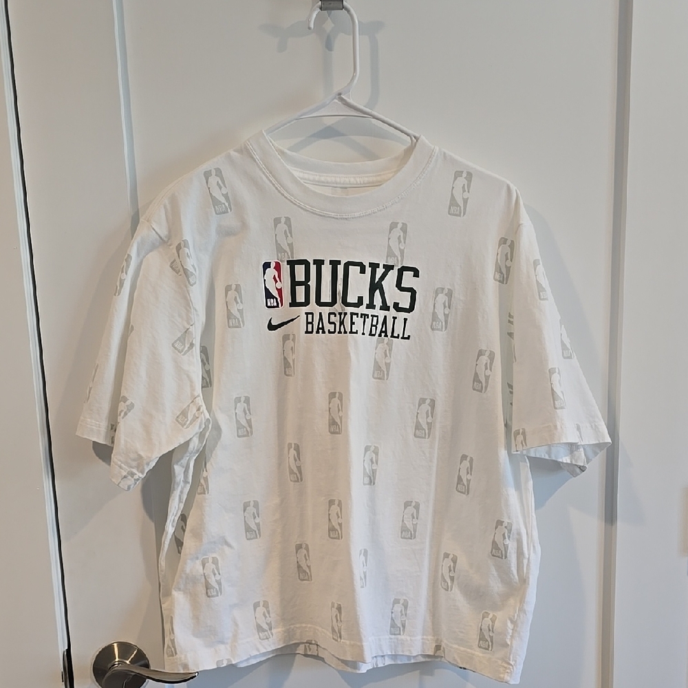Nike Womens Bucks Basketball White‎ Crop T-Shirt